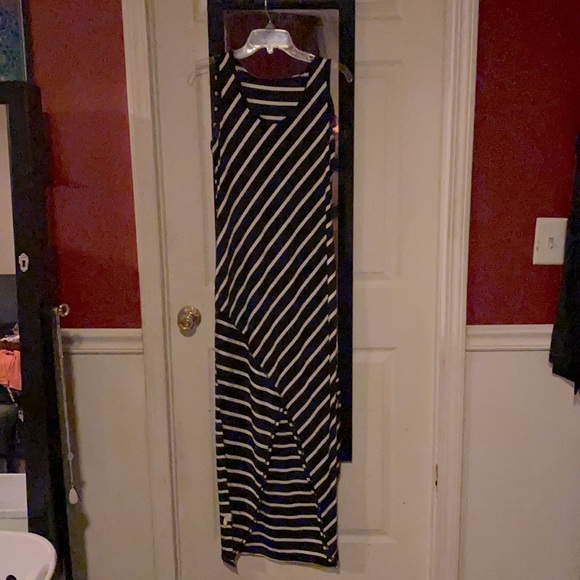 Dress - Picture 1 of 1